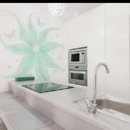 Kbm-1 Apartment Cadiz